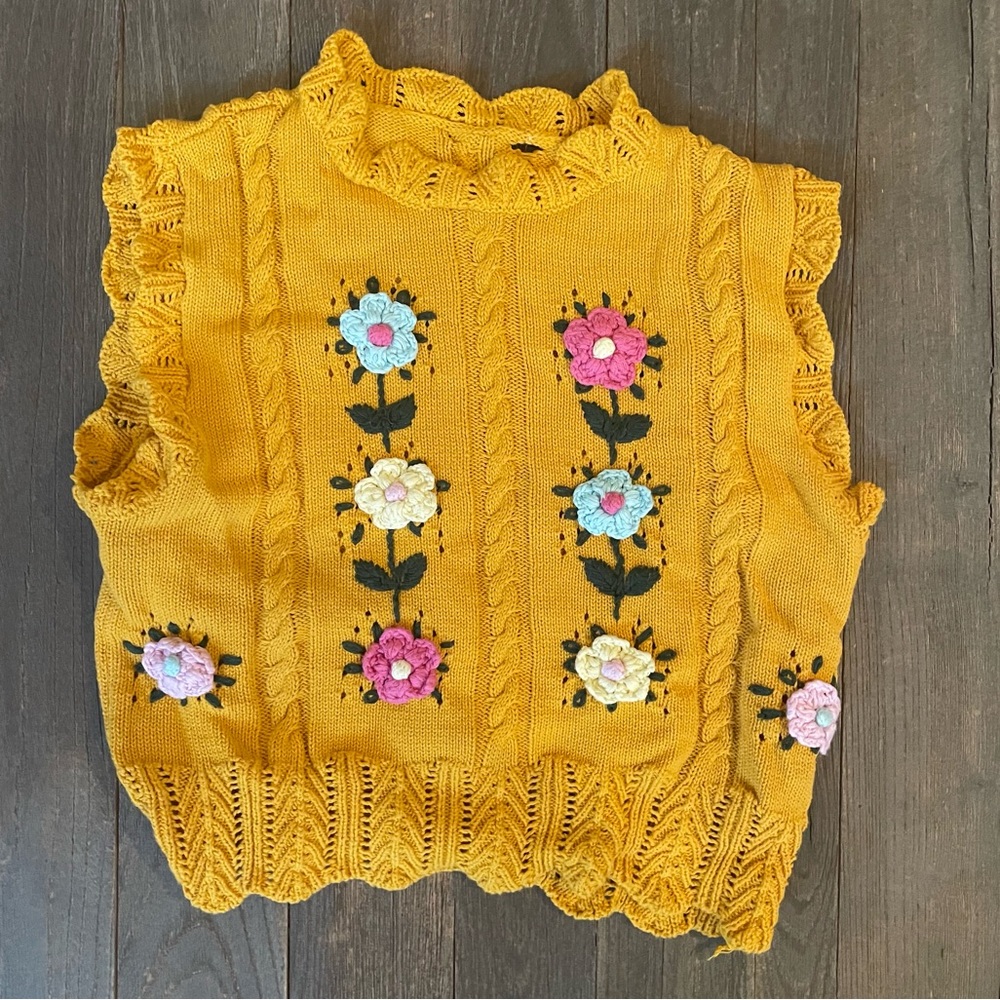 Cider Floral Embroidery Knitted Vest 🌸